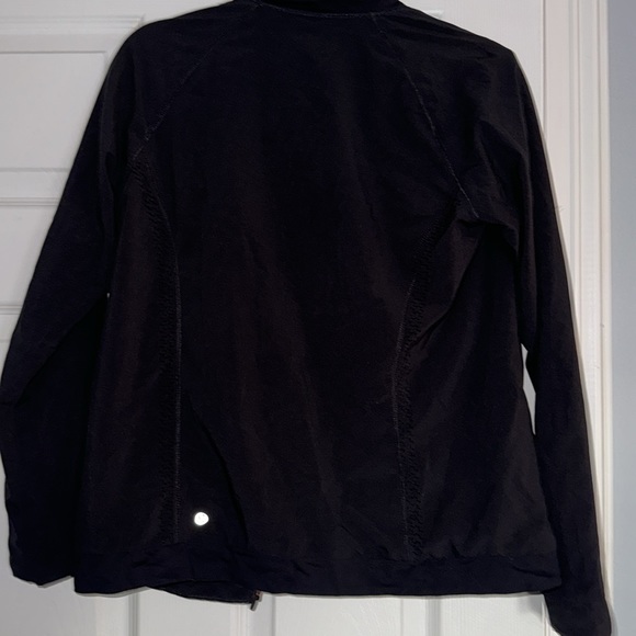 Lululemon Hit It black jacket - Picture 6 of 10